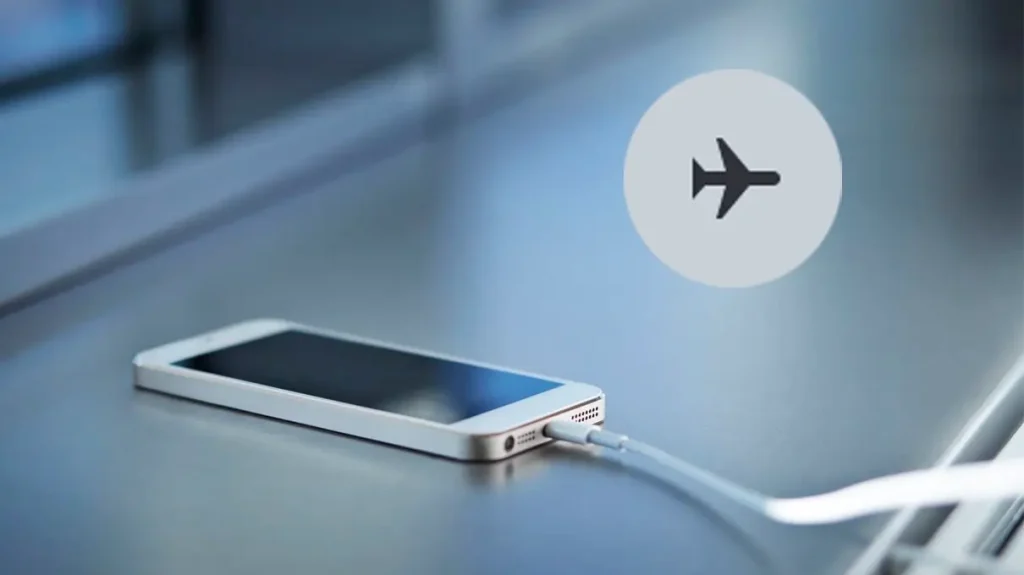 chargiing mobile on airplane mod